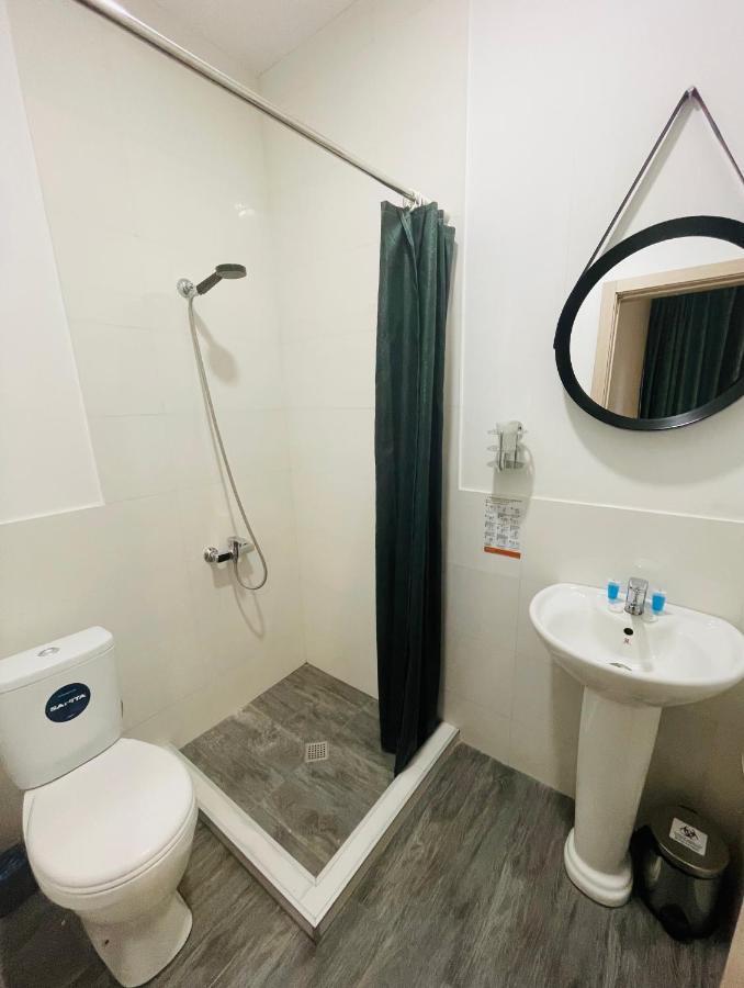 Book Hotel Tbilisi Esterno foto